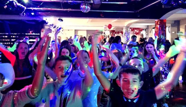 Party Mania School Disco